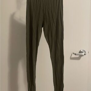 H&M Olive Green Basic Leggings, comfy & stretchy